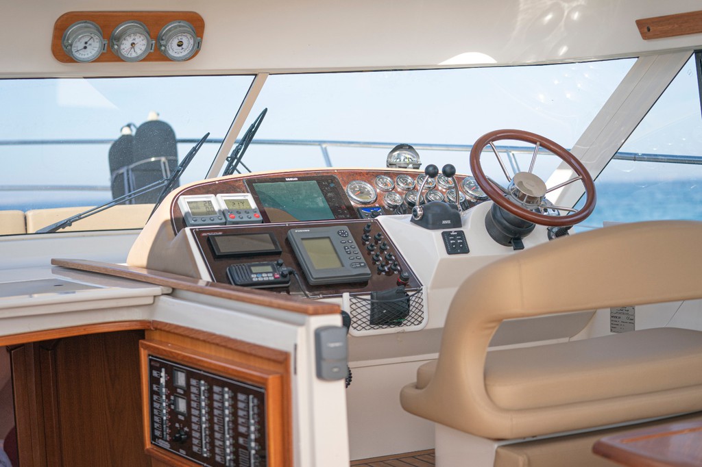 arcoa-yatch-mystic-39-dejavu-51dc383f-2