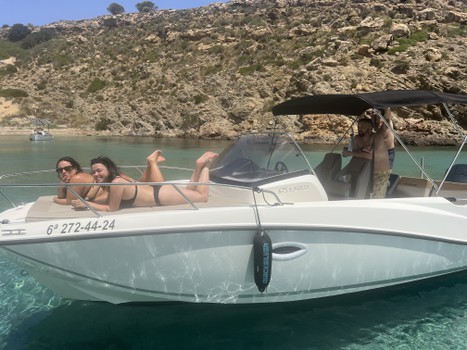 quicksilver-675-sundeck-quicksilver-675-sunceck-f731aed0-c